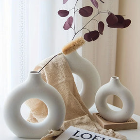 White/Beige Ceramic Vase